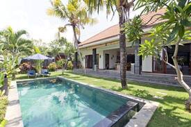 Babakan House | Villa Susita - Renovated Peaceful 2 bed Villa