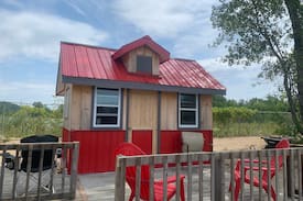Aylmer Other | Cozy Cabin on Findlay Farm 20 mins from Ottawa