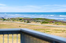 Middleton House | Wind Surf - Room to Move with a View
