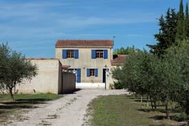 Maillane House | Modern Holiday Home in Maillane with Private Pool