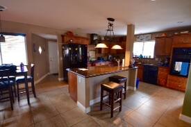 Rancho Oakey House | By downtown, outlets, medical District! With pool!