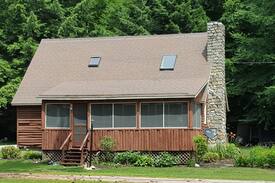 Harrison House | Harrison Maine Lake House (Naples/Bridgton Area)