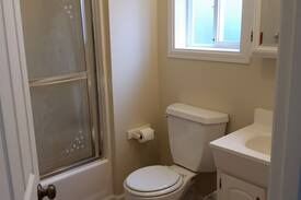 Mount Tabor House | Mt Tabor Base Camp: bike, hike, yoga, large suite