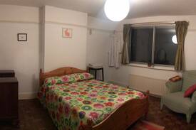 Forest Hill House | 1 cosy large doble bedroom, 20 - 25 mins to city