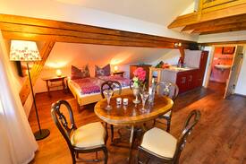 Neureichenau Apartment | Hofatelier Menacher / Höpflhof, Die Kunstgalerie