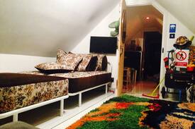 Montrose House | Hoosie