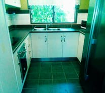 Yaren House | Nauru Airport Homestay Poe