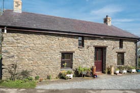 Llanon Cabin | Hafod Fach, Rural retreat.