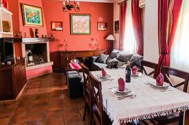 Marchena Cabin | Casa rural entre Sevilla y Málaga. Piscina privada