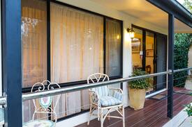 Euroa Bed & Breakfast | Courtsidecottage Bed and Breakfast