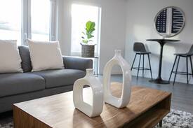 South Lake Union Apartment | Domicile Suites at Chroma SLU - 1BD 2