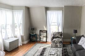 Town Landing Apartment | The Iconic Town Landing Market Guesthouse