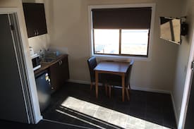 Lascelles Cabin | WAGON INN self contained unit 2
