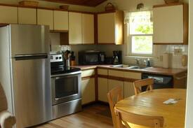 Eastward Look House | 5 Minute walk to Scarborough beach