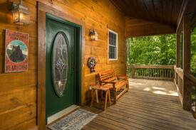 Boone Cabin | Bearadise Cabin with Hot Tub