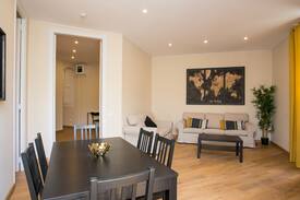Esquerra de l'Eixample Apartment | Spacious 3Br 2 Ba City Center. Monthly rental