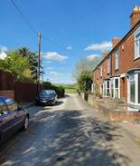 Uttoxeter House | Two bed house near Alton Towers and Peak District