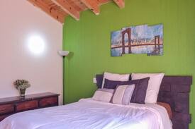 Loma Dorada House | 1 Room 1 Full Bed, Share House