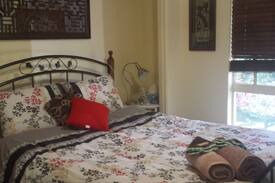 Yarrahapinni House | Guest House Room 1