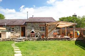 Bethania Other | Cart Cottage - private hot tub and fishing lake