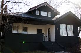 Mount Auburn Bed & Breakfast | Hopkins Park East Bedroom