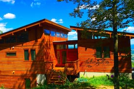 Hedgesville Villa | Mountaintop Retreat
