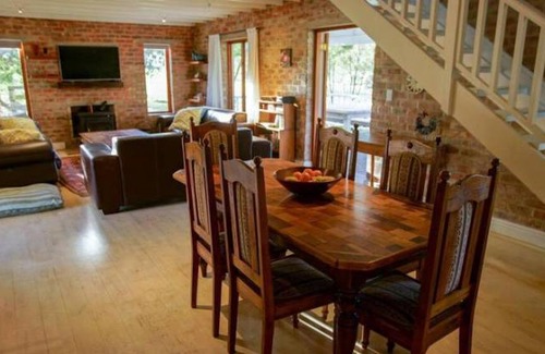 Knysna House | 250 m² House ∙ 3 bedrooms ∙ 8 guests