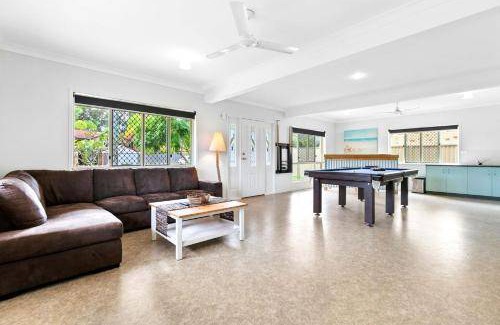 Traviston House | House ∙ 6 bedrooms ∙ 12 guests