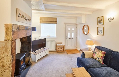 Great Ayton House | Host & Stay | Waterlily Cottage