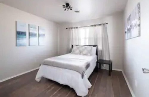 Amarillo House | *Discount* Fast Wifi, Beautiful Home near Route 66, Palo Duro Canyon, & Shopping