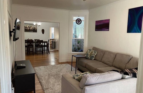 Bernal Heights House | Bernal Heights 3 Bedroom With Yoga Retreat Space https://youtu.be/4ph60q2-9kY