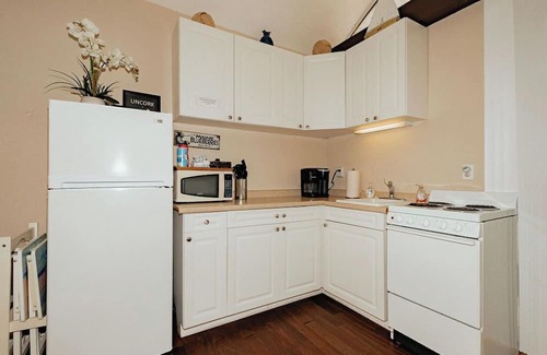 Saugatuck Condo | Waterfront Condo-Shop-Kayak-Beach-Bike-Boat-Restaurants-Outdoor Heated Pool-Fun