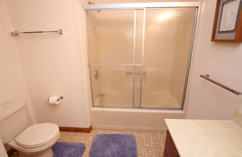 Seabreeze House | Pet friendly, nightly rental located in Dewey Beach.