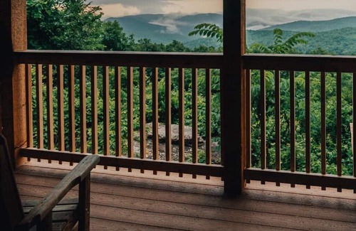 Ponca Cabin | Buffalo River Cabin w/Hot Tub