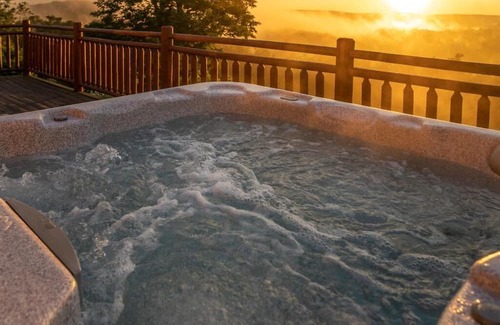Ponca Cabin | Mountain Sunset Cabin w/Hot Tub
