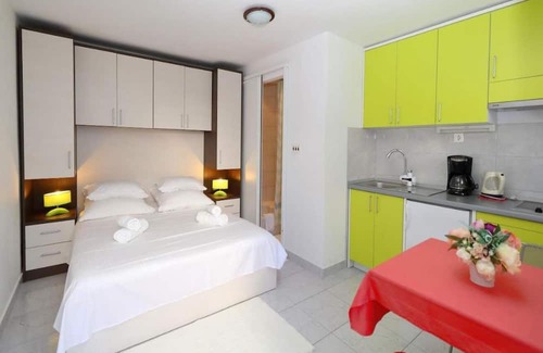 Bidol Apartment | Angel - Nice Garden - A1
