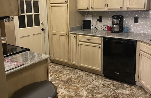Alexandria House | Complete Privacy/Desired Area