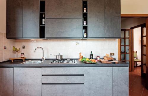 Panzano in Chianti Apartment | Cozy Apartment in the Heart of Chianti (Free Parking + Terrace)