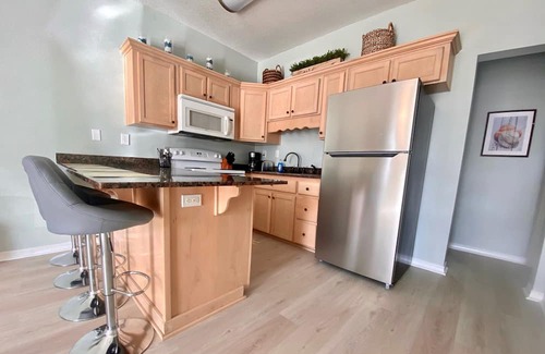 Gulfport House | 3 Bedroom Townhome 87B, one block to beach, close to casinos, & attractions