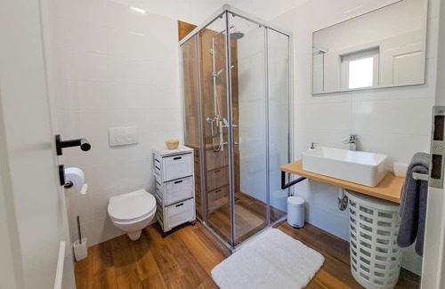 Pican House | Villa Violet, House with swimming pool and quiet location