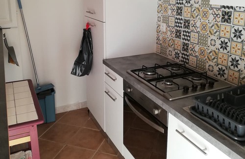 Villeneuve-sur-Vere Apartment | cozy little nest