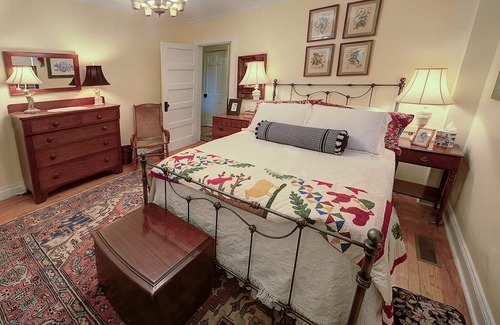 Roseland House | Possum Trot Farmhouse + Lodge in the Blue Ridge South of Charlottesville!