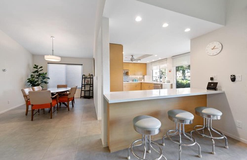 Palm Desert House | ★ Luxury Home - Monterey Country Club - Pool/Hot-tub Golf Tennis Gym Patio BBQ ★