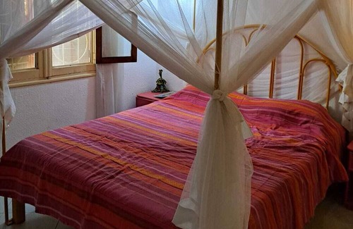 Saly Villa | Dreamlike villa with infinity Jacuzzi and lagoon swimming pool