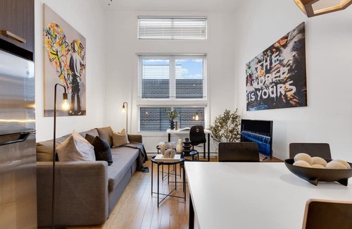 Quartier des Spectacles Apartment | Liv MTL Main-306 Spacious 1BR + Mezz Suite No Fees