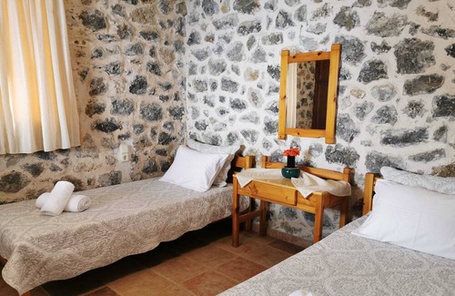 Gortyna Apartment | Nefeli's traditional house - sea view