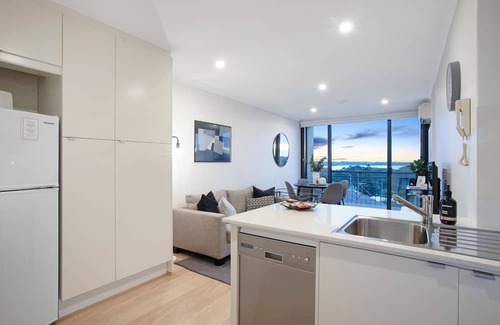 South Perth Apartment | Spectacular Views South Perth1br