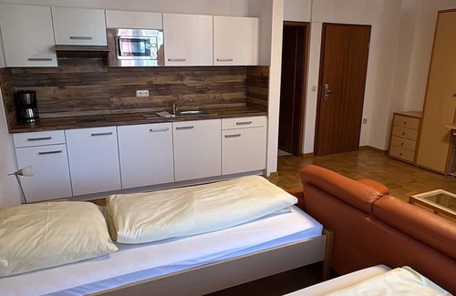 Milbertshofen Apartment | Brightestate