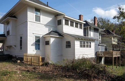 Five Points South House | 17th St. Magic