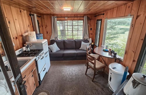 Glenfield Apartment | A Secluded Cabin on Your own Prvt Pond Serenity